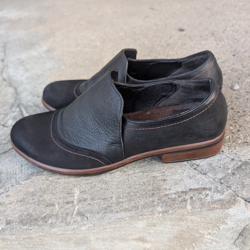 Naot Angin mixed leather and suede loafer Women's Size 9 Us